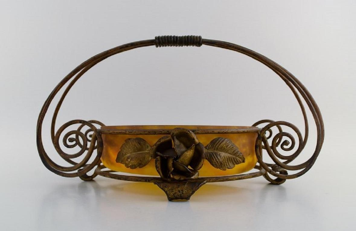 Muller Frères, Luneville, Bowl In Mouth Blown Art Glass With Handle photo vinterior
