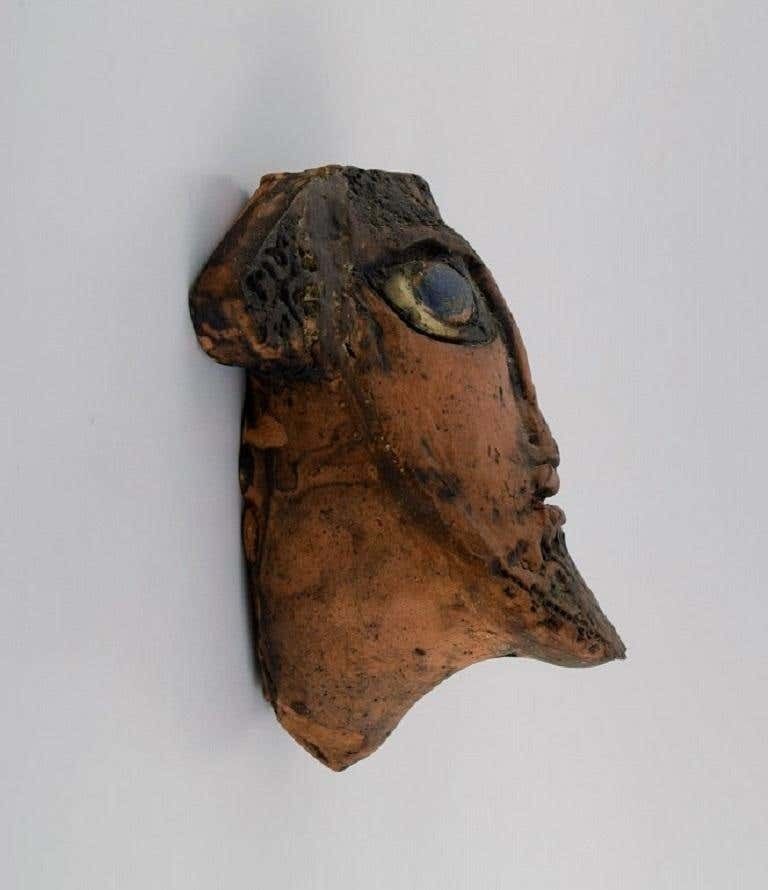 Niels Helledie, Denmark, Unique Face Mask In Hand Painted Stoneware photo vinterior
