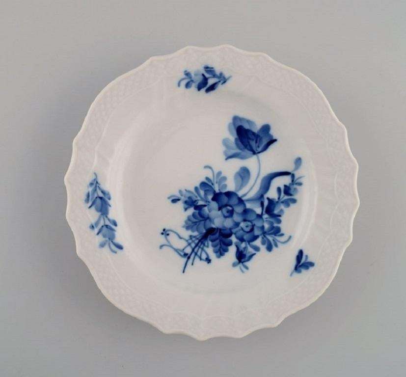 Royal Copenhagen Blue Flower Curved Coffee Service For Ten People, 1980s photo 676.0