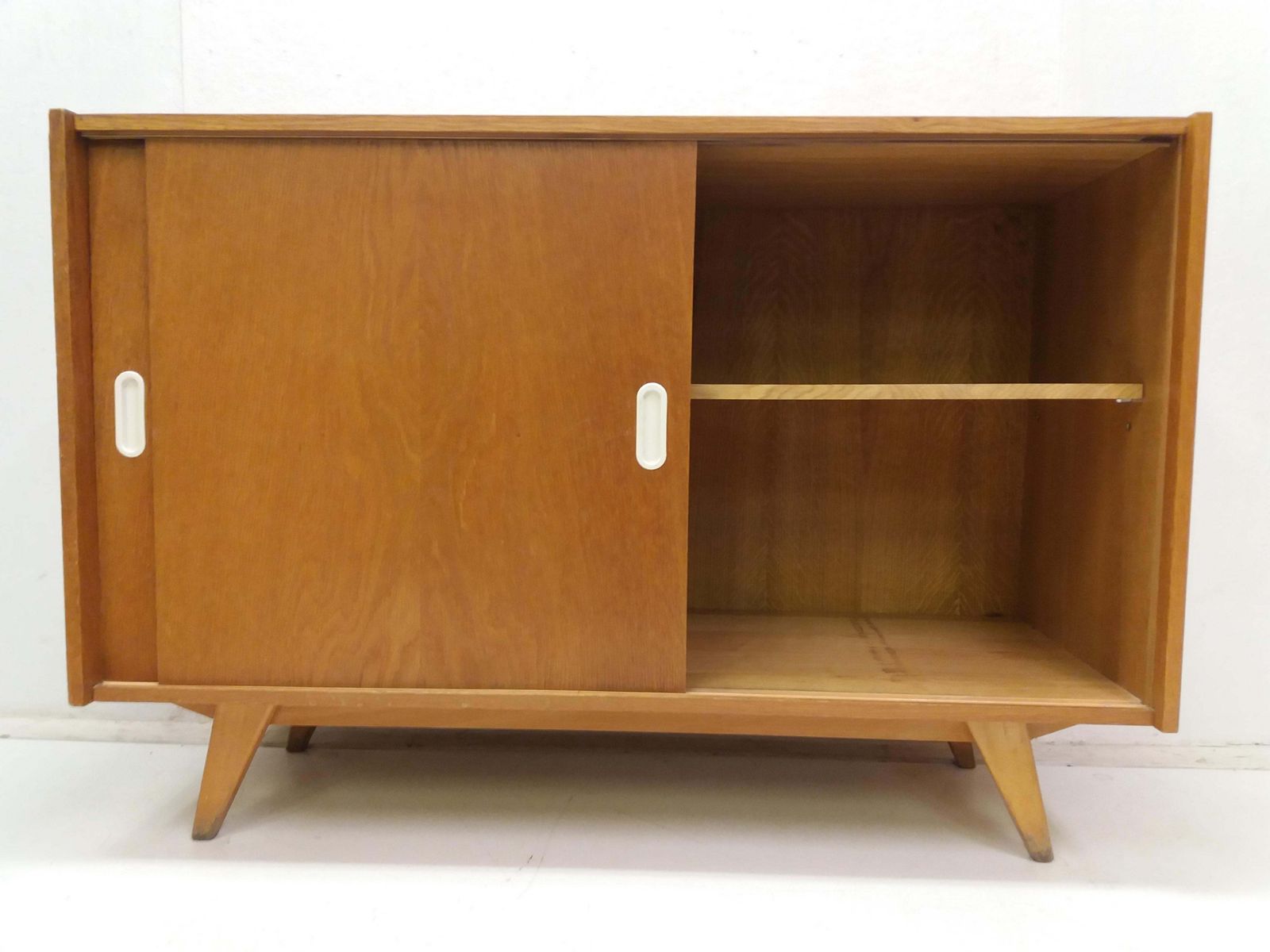 1960 Retro Oak Chest Of Drawers Jiroutek, Czechoslovakia photo 1063.0
