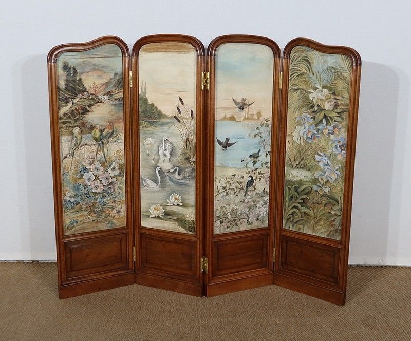 Screen In Painted Silk And Solid Walnut – 1900