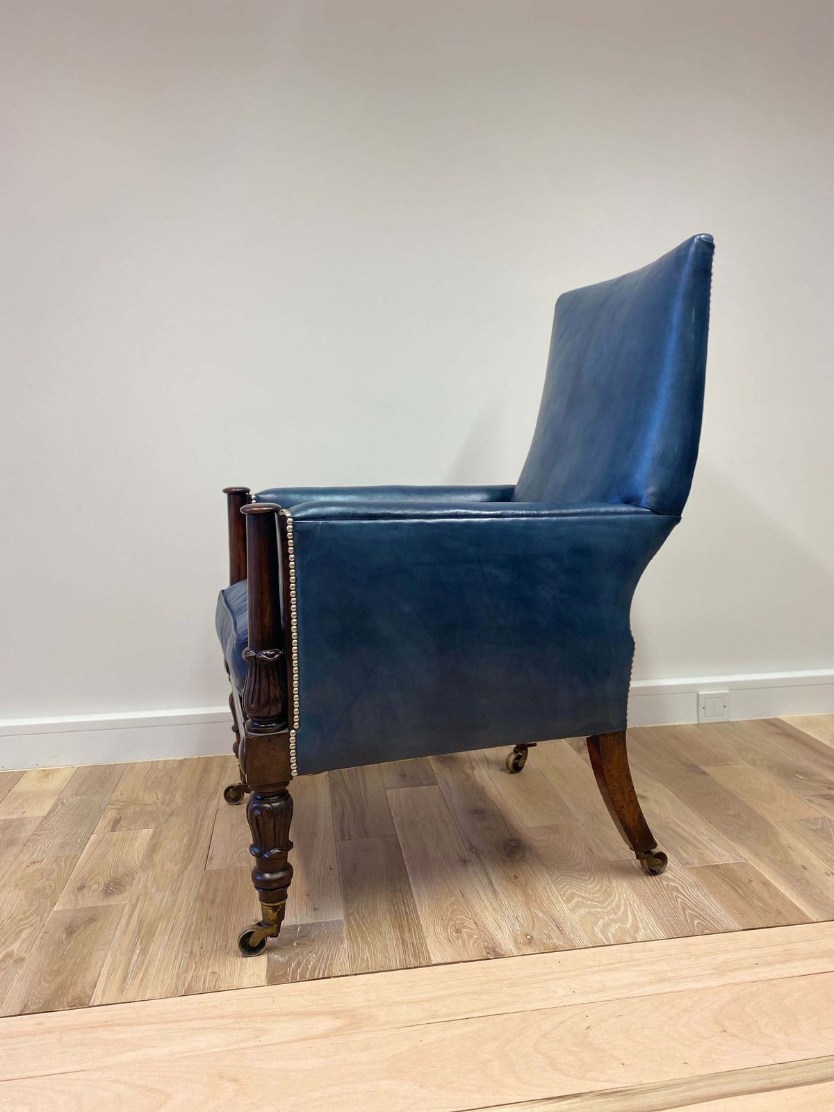 A Fine And Well Proportioned William IV Gentleman’s Library Chair photo furniture