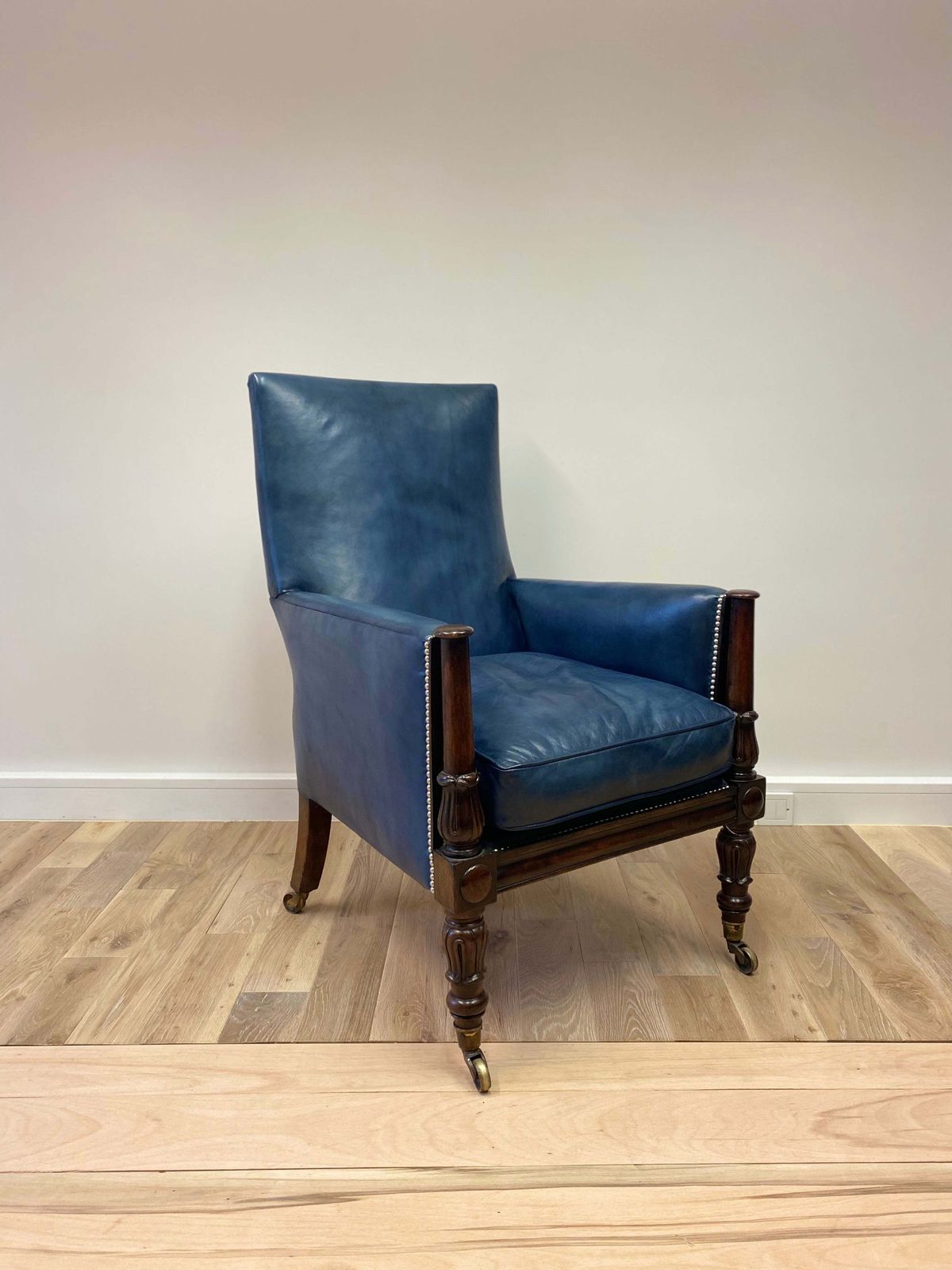 5999.0 A Fine And Well Proportioned William IV Gentleman’s Library Chair photo