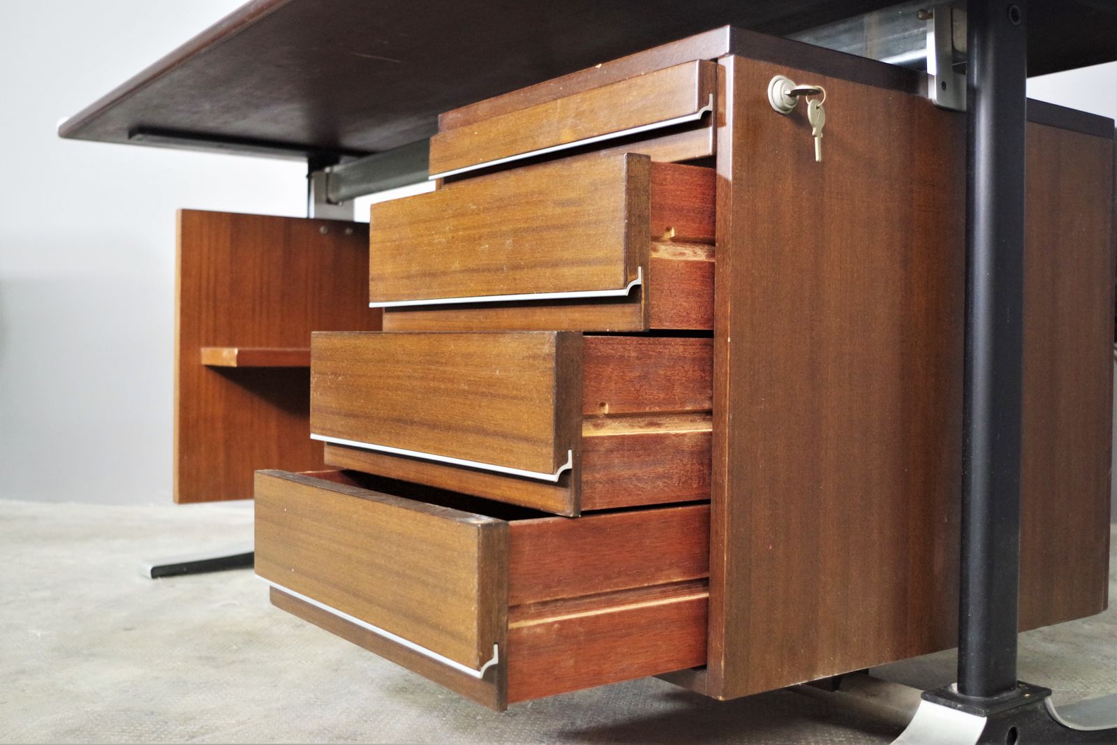 Desk Set And 2 Fantoni Chairs, 60s photo furniture