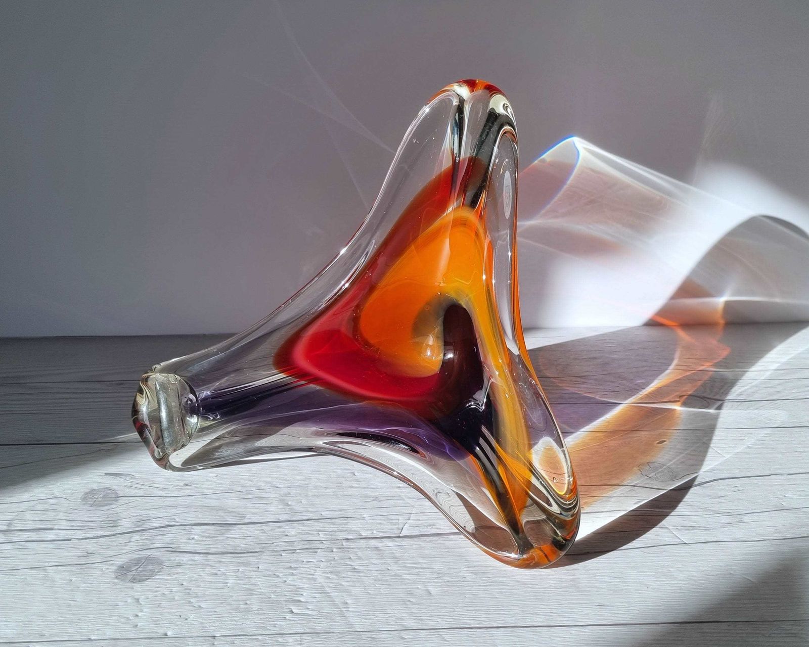 Iwatsu Hineri Glassworks, Sculpted Scarlet, Tangelo And Violet Stripe Tricorn Dish 1960s 70s