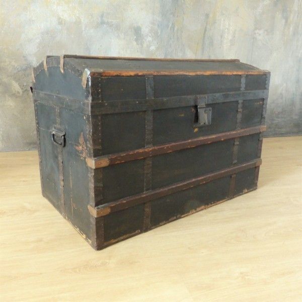 photo vinterior Antique Chest   Trunk By Georg Theodor Zipf Freiburg. 1880   1900