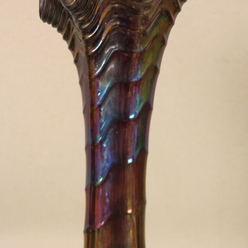 photo vinterior Iridescent Art Nouveau Glass Vase. Bohemia 1900   1920
