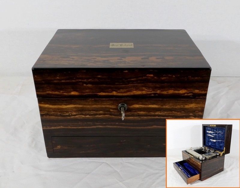 Toilet Box Signed "John Bagshaw & Sons", England   2nd Part Of The 19th Century