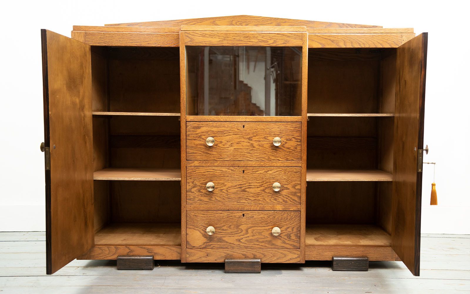 Early 20th Century Art Deco Oak And Coromandel Amsterdam School Sideboard photo Furniture