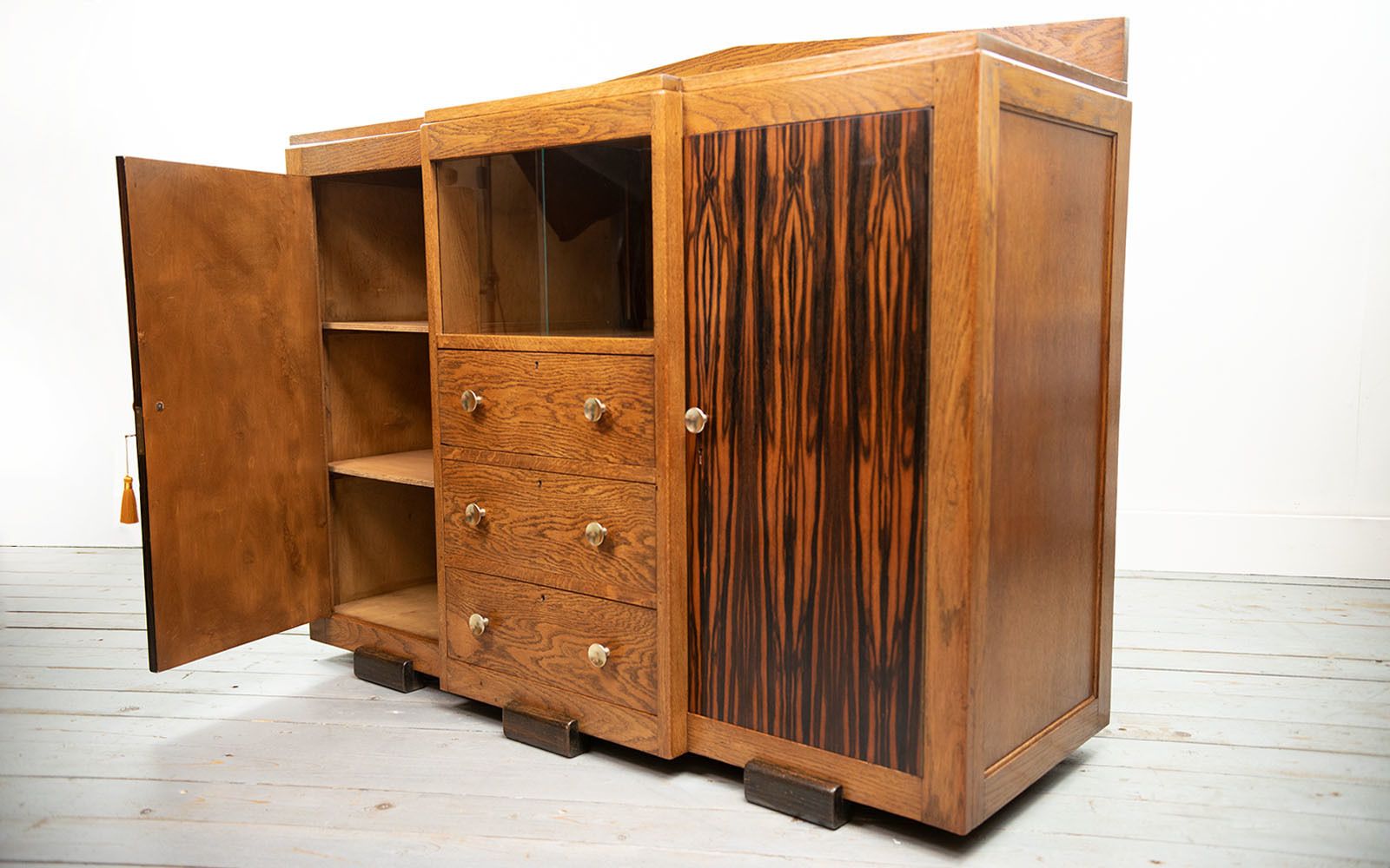 Early 20th Century Art Deco Oak And Coromandel Amsterdam School Sideboard photo 1695.0