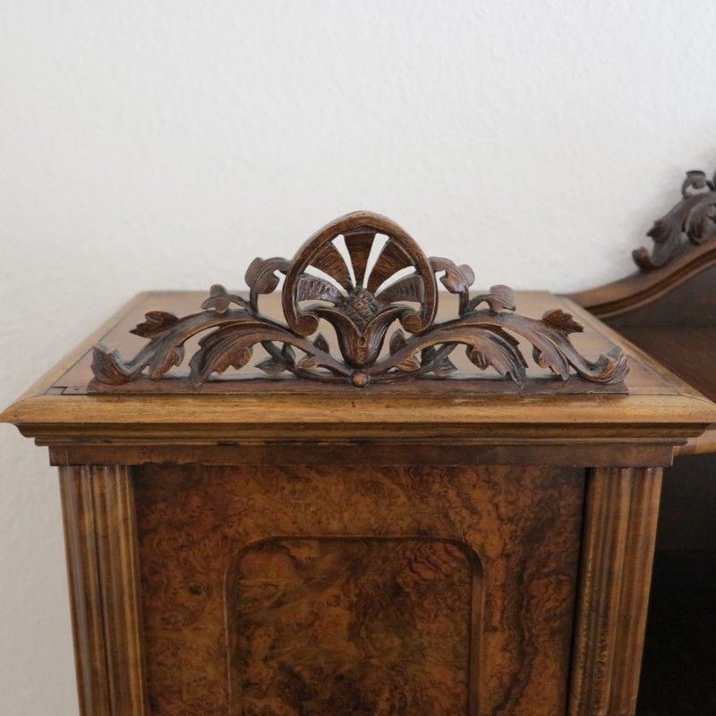 Antique Carved Desk In Very Good Condition. 1850   1880 photo vinterior