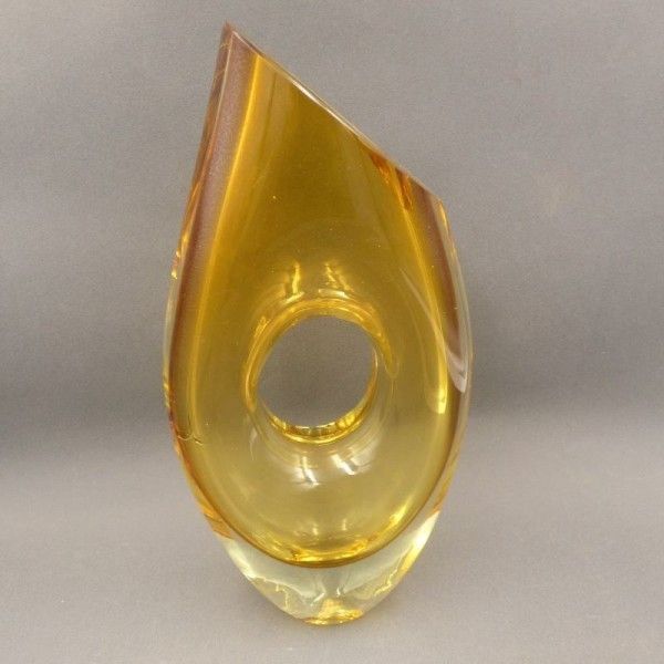 Sommerso Vase Made Of Murano Glass By Flavio Poli. 1950   1959 photo for sale