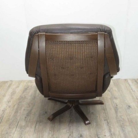 694.0 Vintage Armchair With Ottoman. photo