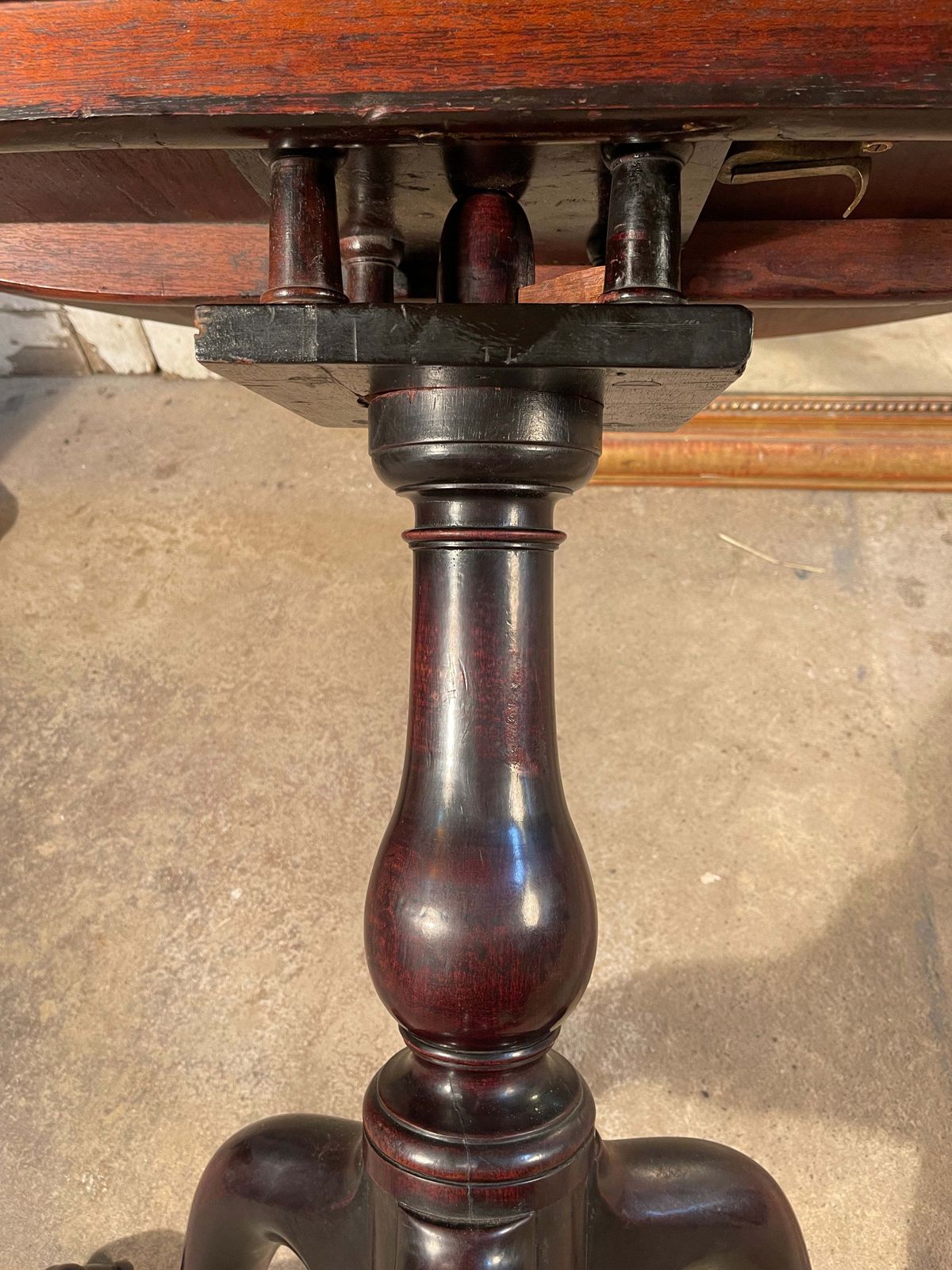 Stunning Irish Plum Pudding Antique Georgian Mahogany Tilt Top Bird Cage Wine Table Circa 1760 photo 695.0