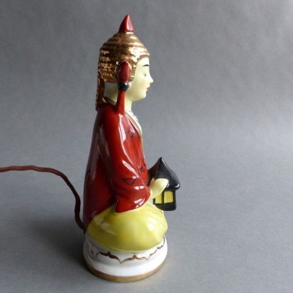 Art Deco Porcelain Smoke Eater. 1930   1935 photo for sale