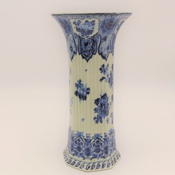 Antique Hand Painted Ceramic Vase From Delft Holland. photo vinterior