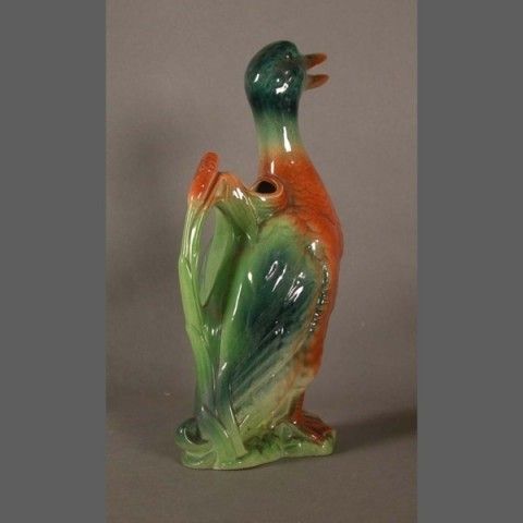 Art Nouveau. Keramieken waterkan. photo Kunst