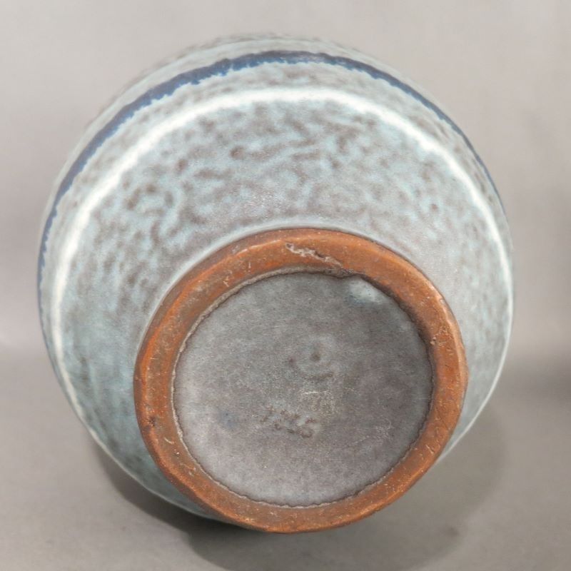 Ceramic Handle Vase Of The Karlsruhe Majolika By F. Glatzle. 1965 photo 173.0