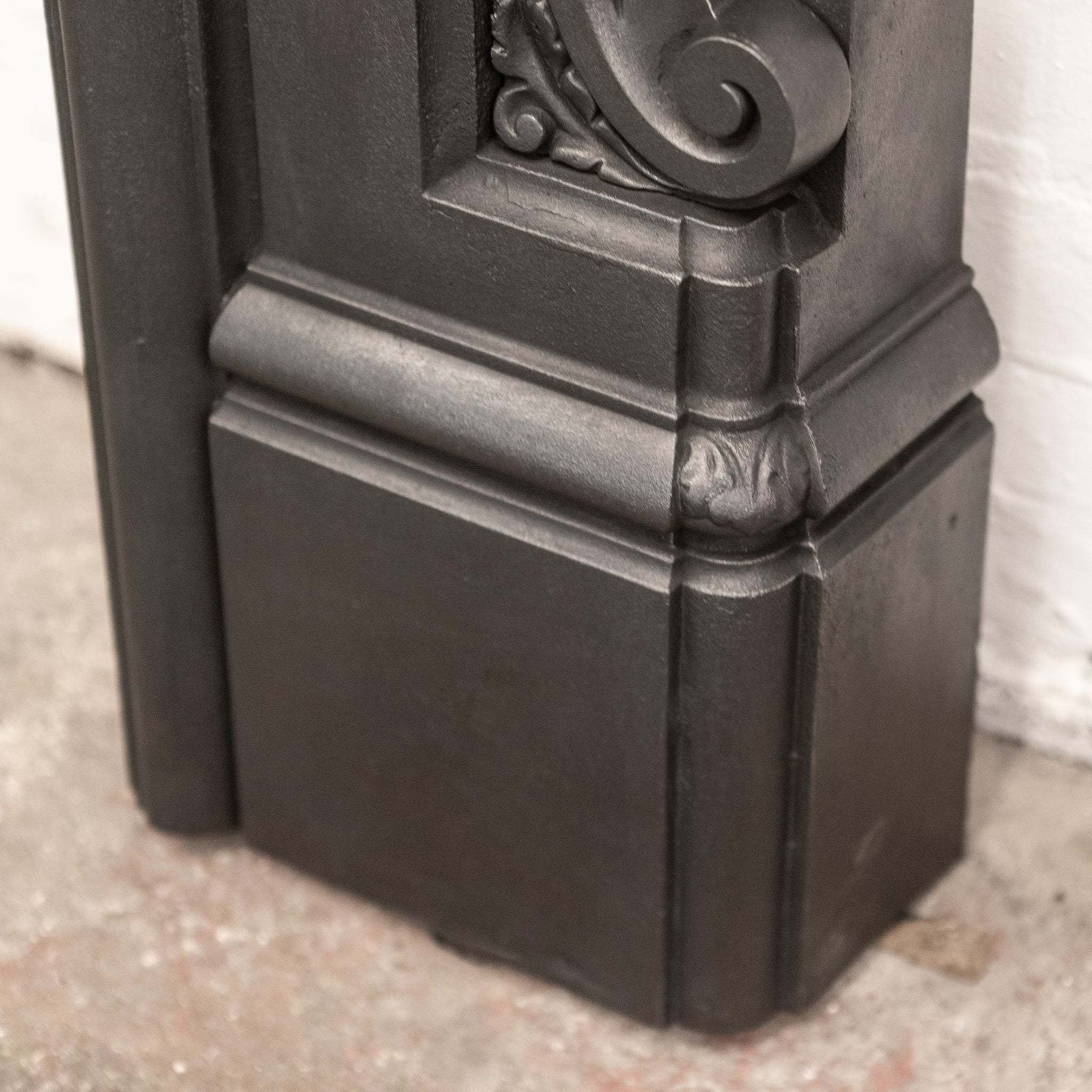 2800.0 Antique Victorian Ornate Cast Iron Fireplace Surround photo