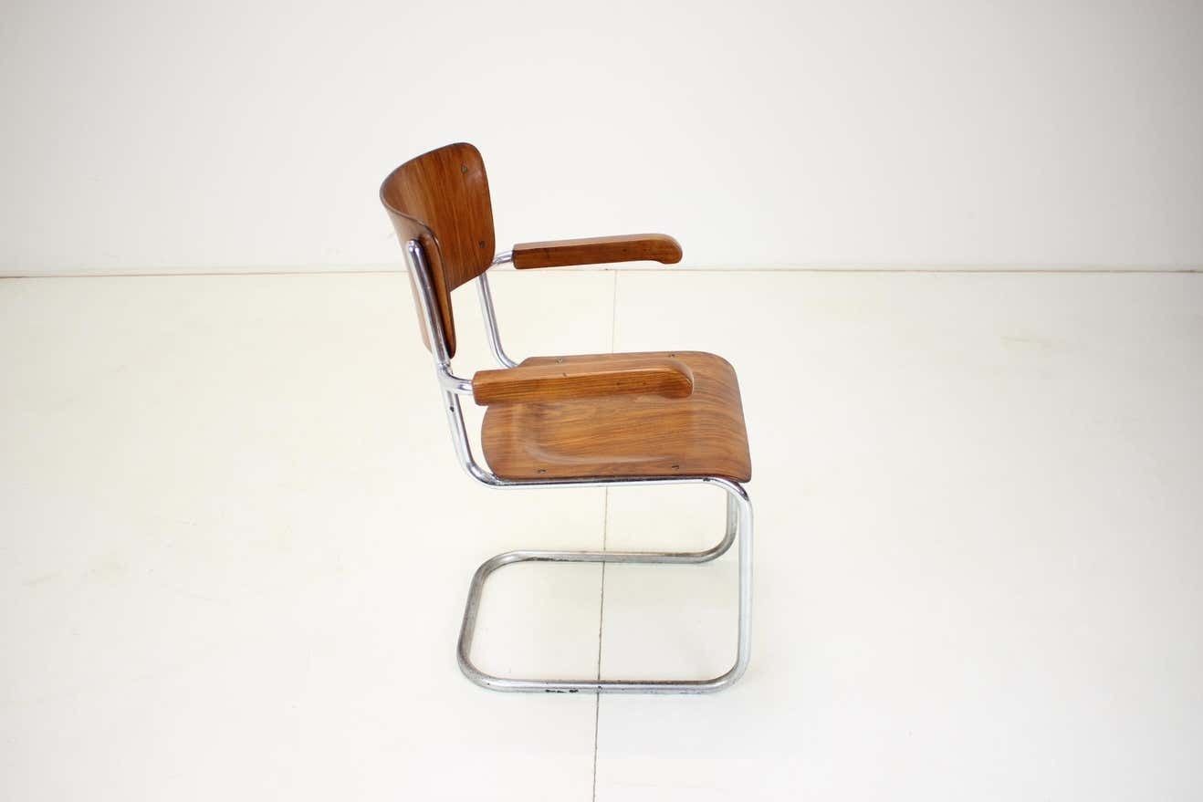 Restored Bauhaus Chrome Chair By Rudolf  Vichr Prag, 1930s photo vinterior