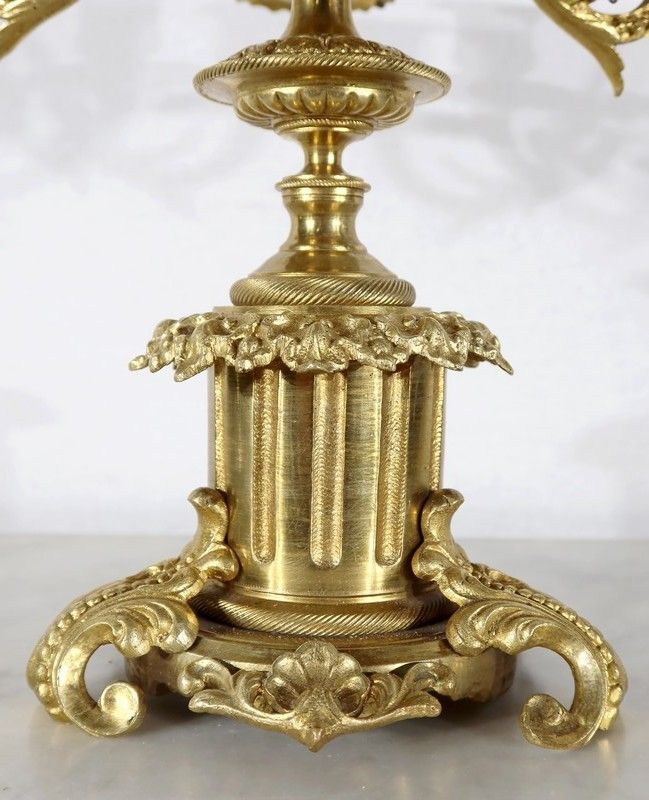 photo vintage Pair Of Candelabra With 6 Lights In Bronze   Late 19th Century