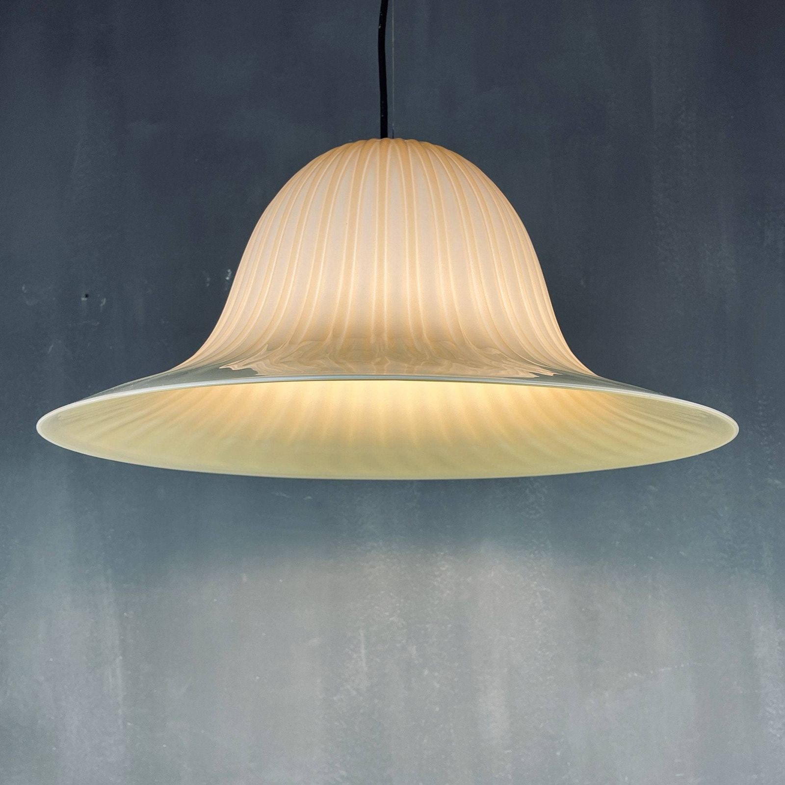 photo furniture Vintage Murano Hanging Lamp Tulip Italy 1970s Italian Mid Century Lighting Retro Home Decor
