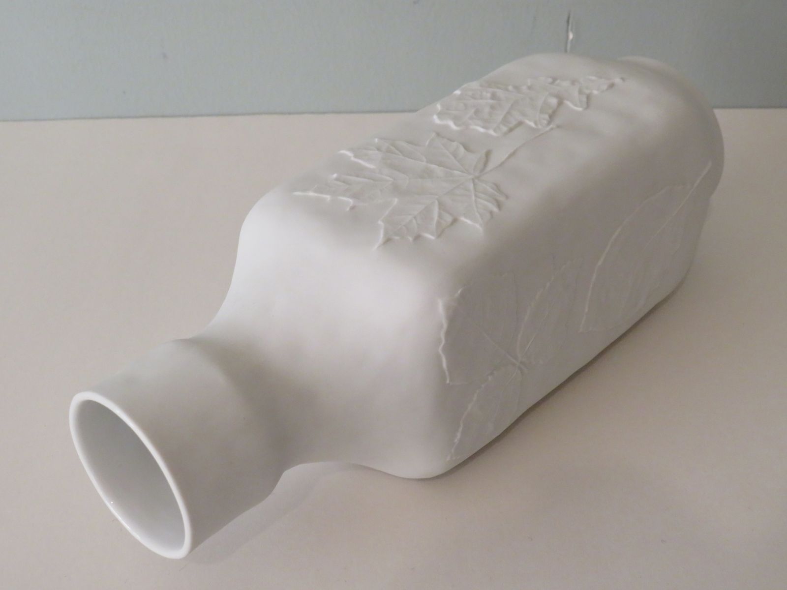 photo furniture White Biscuit Vase With Floral Embossed Motif, Hutschenreuther, Germany 1970s