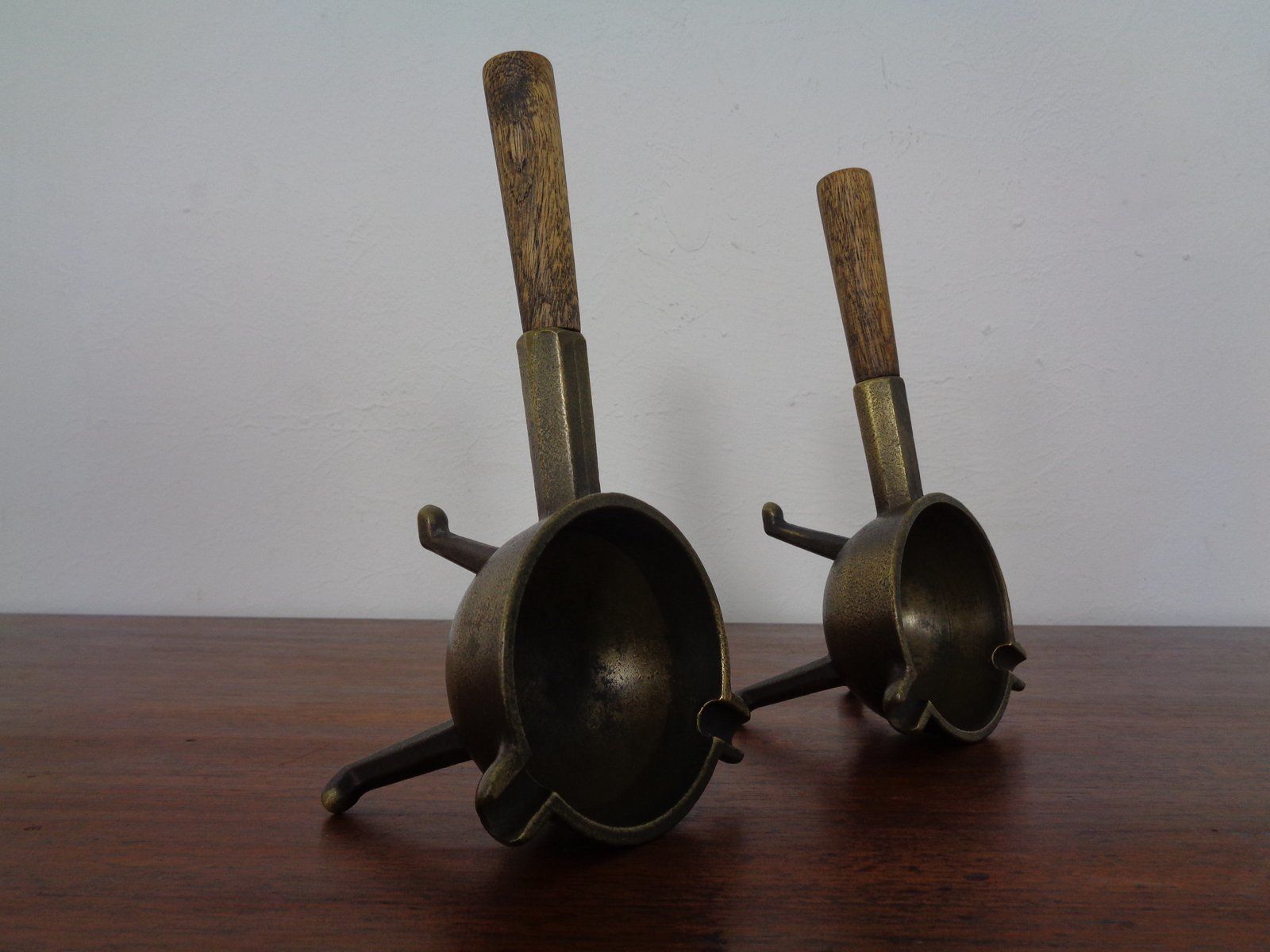 Mid Century Brass & Oak Ashtrays, 1960s, Set Of 2 photo vintage