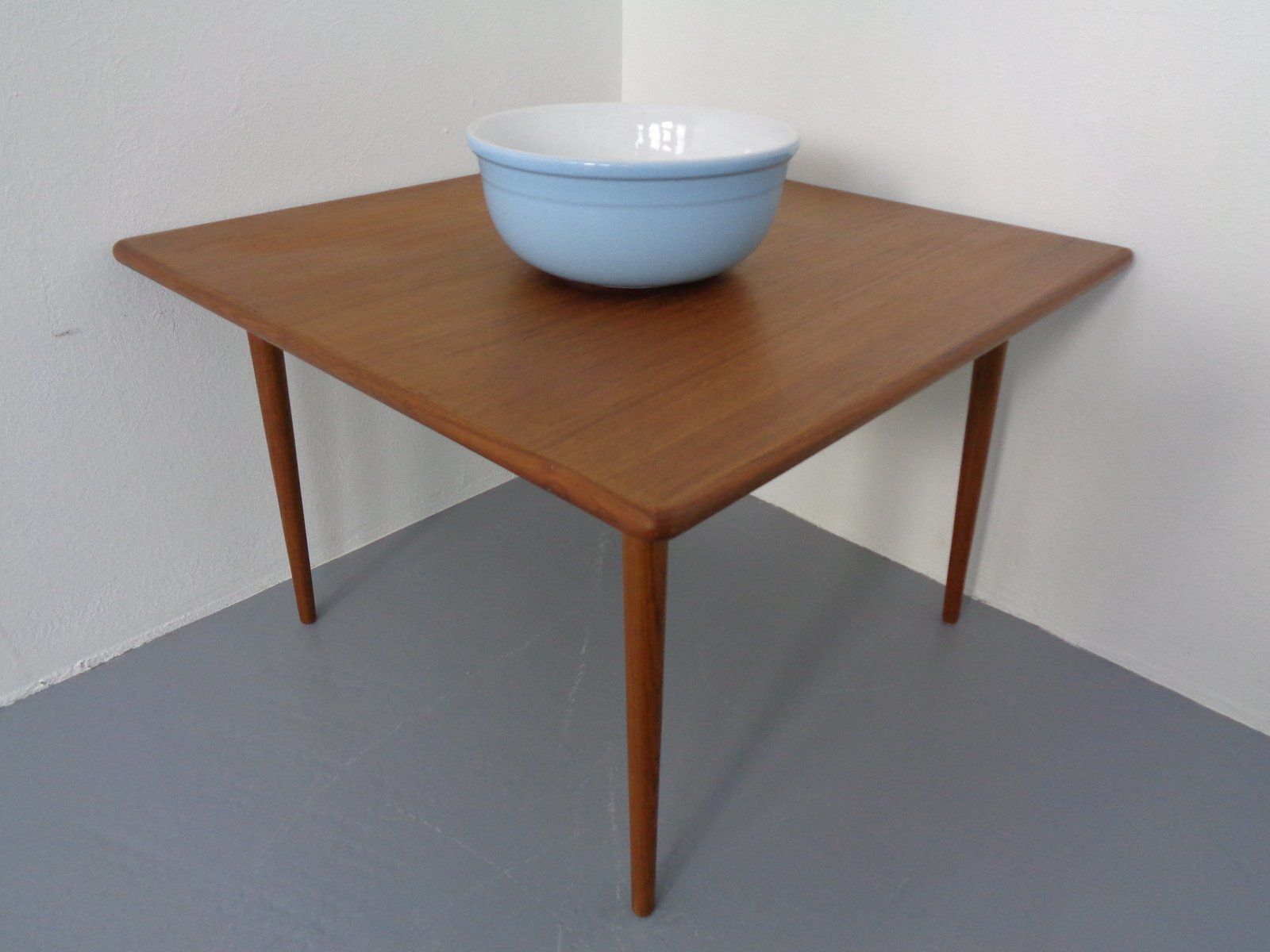 Large German Ceramic 204 8 F Salad Bowl From Carstens Tönnieshof, 1960s photo vinterior
