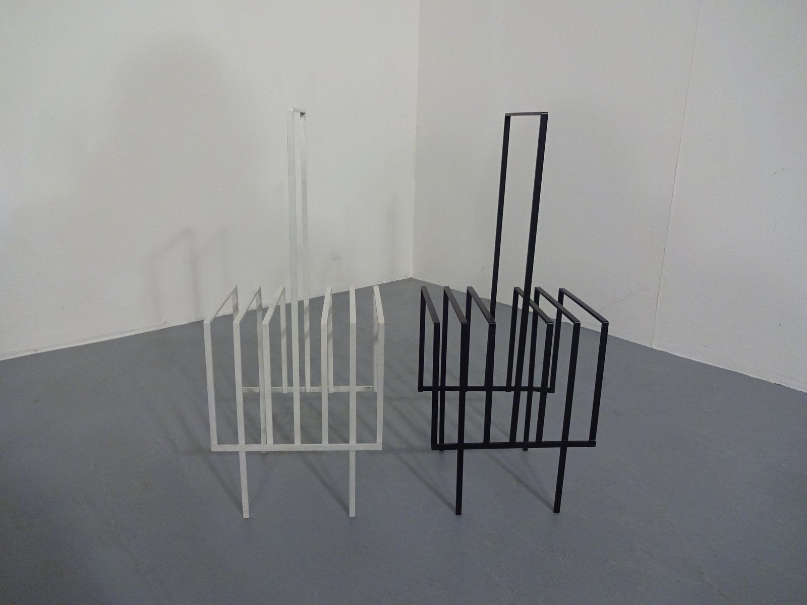 photo vinterior Steel Magazine Or Record Racks, 1960s, Set Of 2