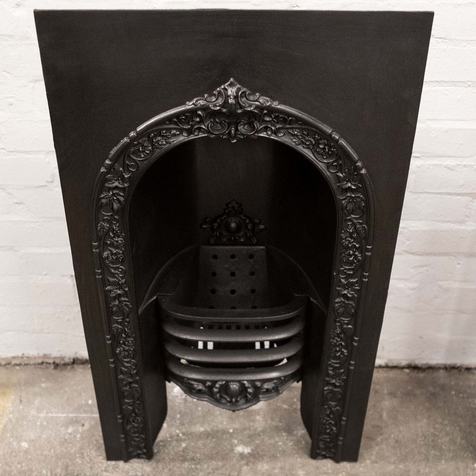 photo furniture Antique Ornate Victorian Cast Iron Arched Insert
