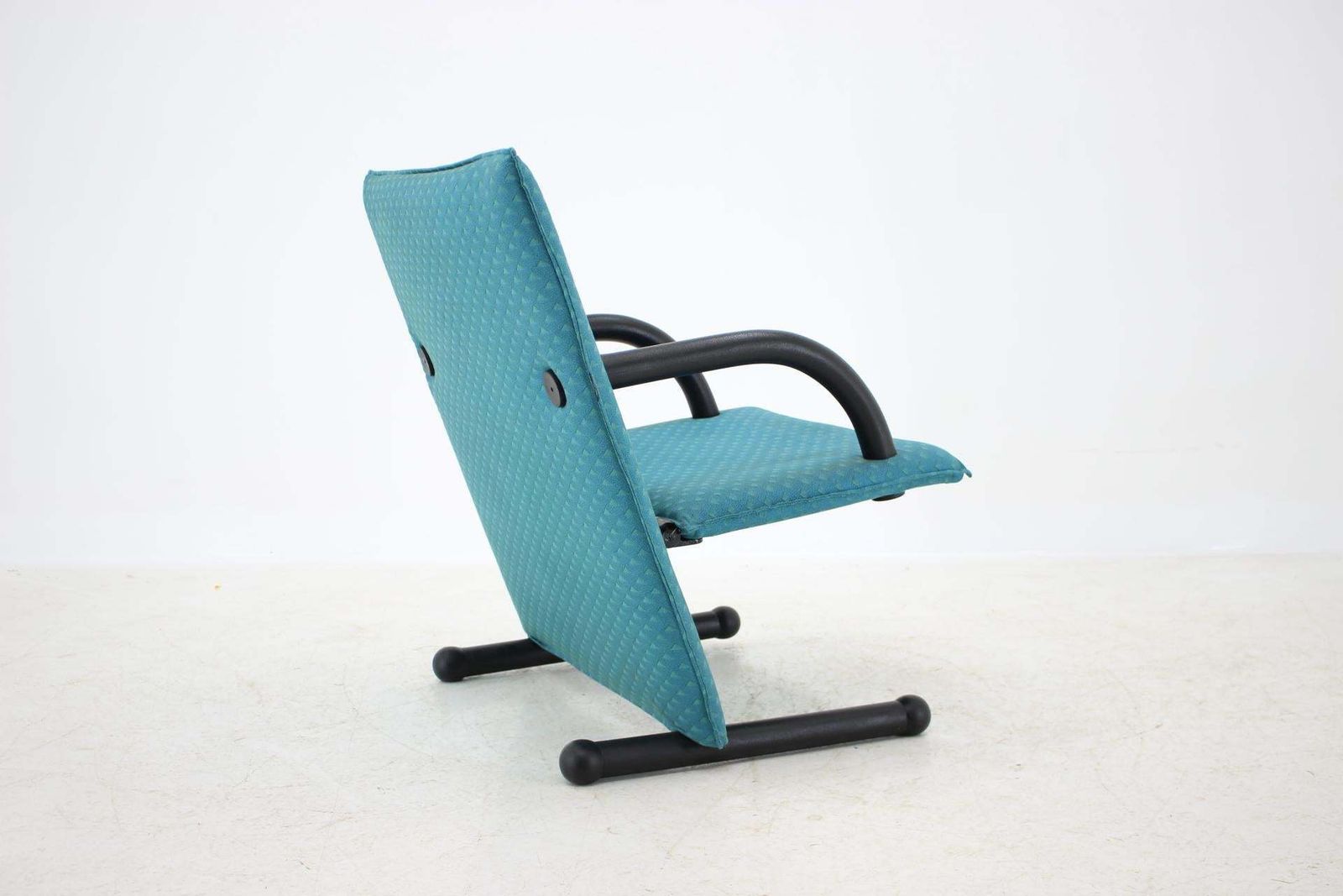 1980s Burkhard Vogtherr T Line Armchair For Arflex photo 1186.0