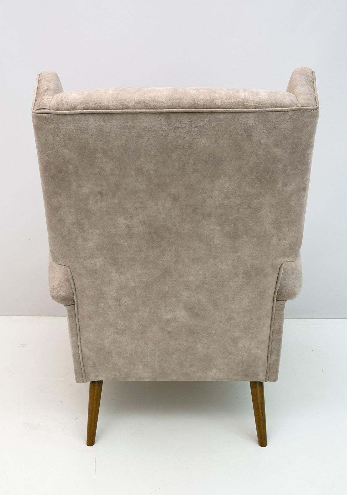 photo for sale Pair Of Gio Ponti Mid Century Modern Italian Velvet "Alata" Lounge Chairs, 1950s