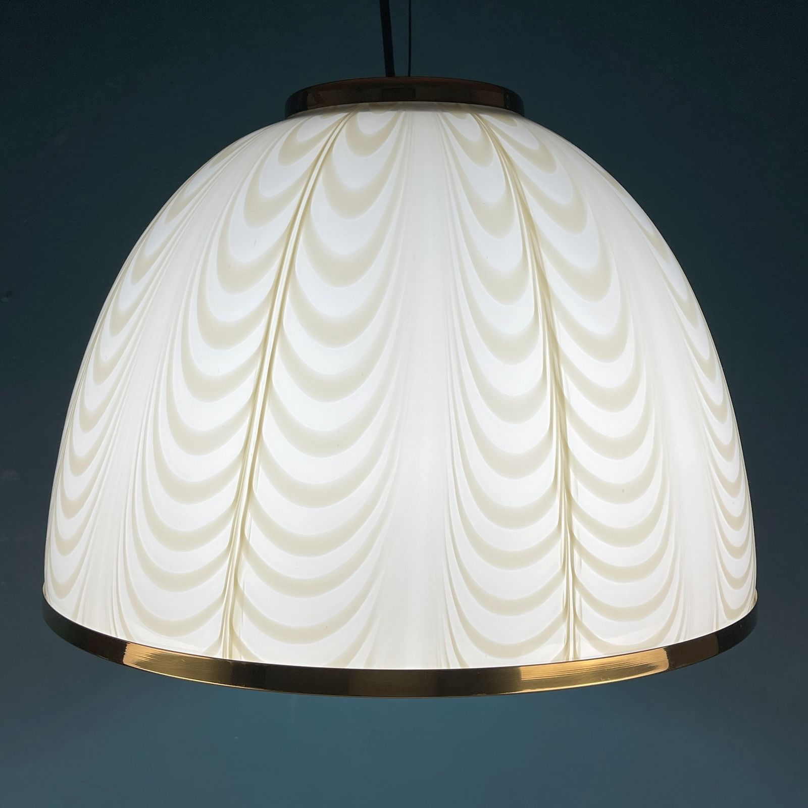 Vintage White Murano Glass Pendant Lamp By F.Fabbian For Mazzega Italy 70s photo for sale