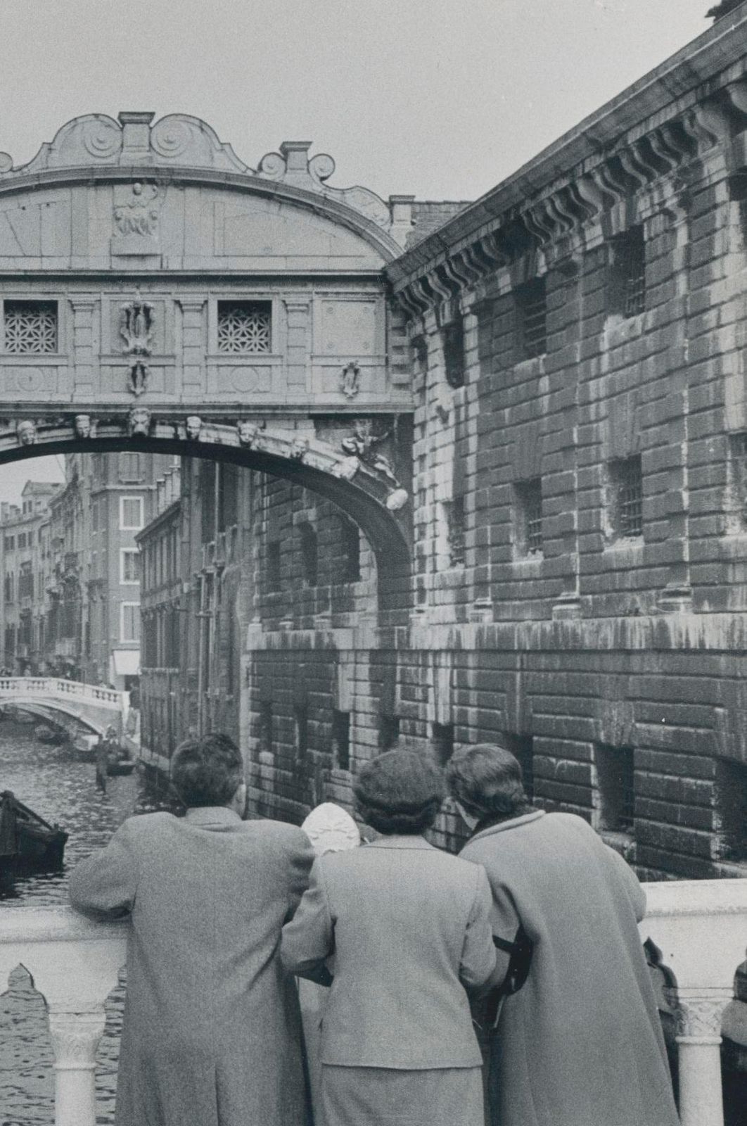 Erich Andres Venice People Looking At "Bridge Of Sighs", Italy, 1950s photo for sale