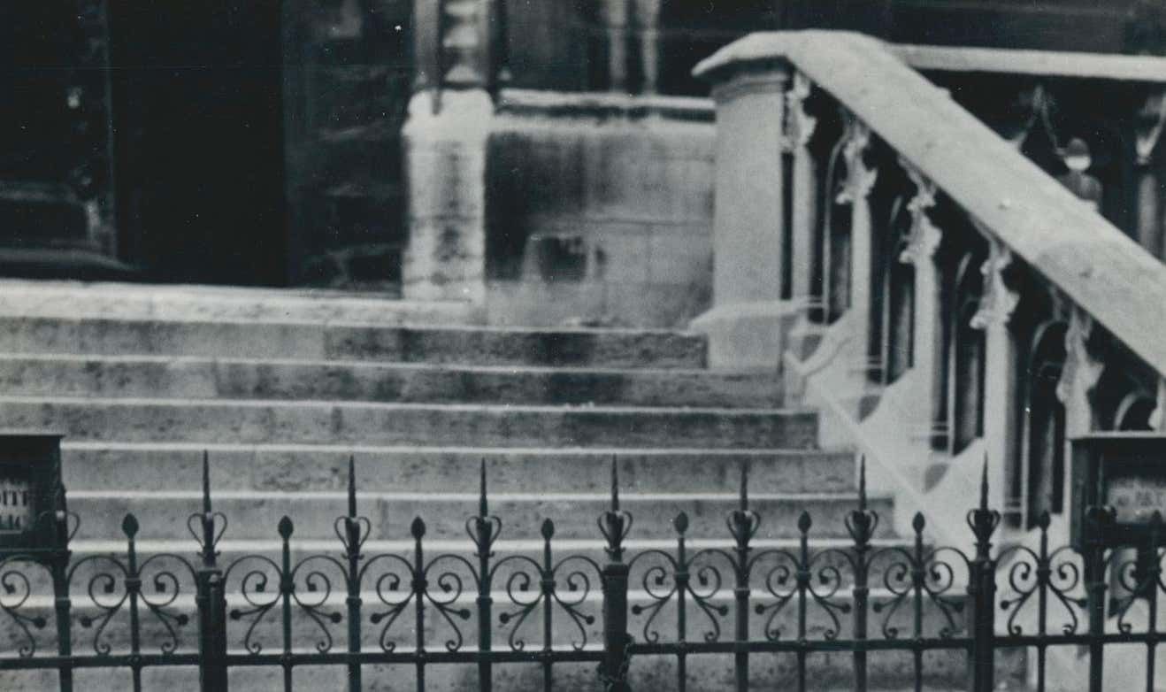 Erich Andres Woman, Street Photography, Paris, 1950s, 18 X 12,9 Cm 1955 photo for sale