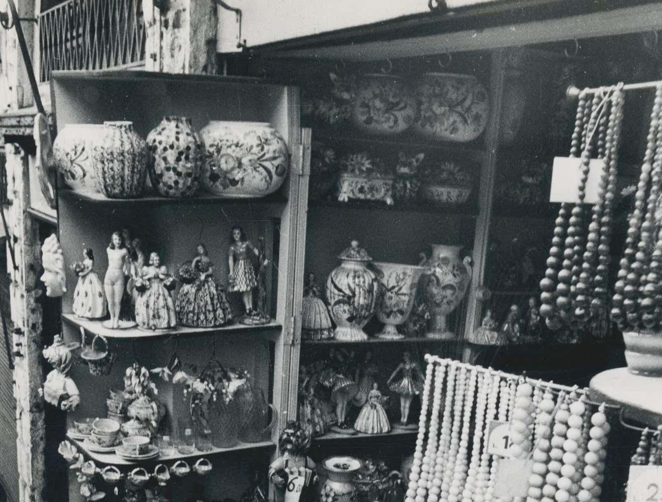 Erich Andres Venice, Shop, Street Photography, Silver Gelatine Print, Italy 1950s, photo furniture