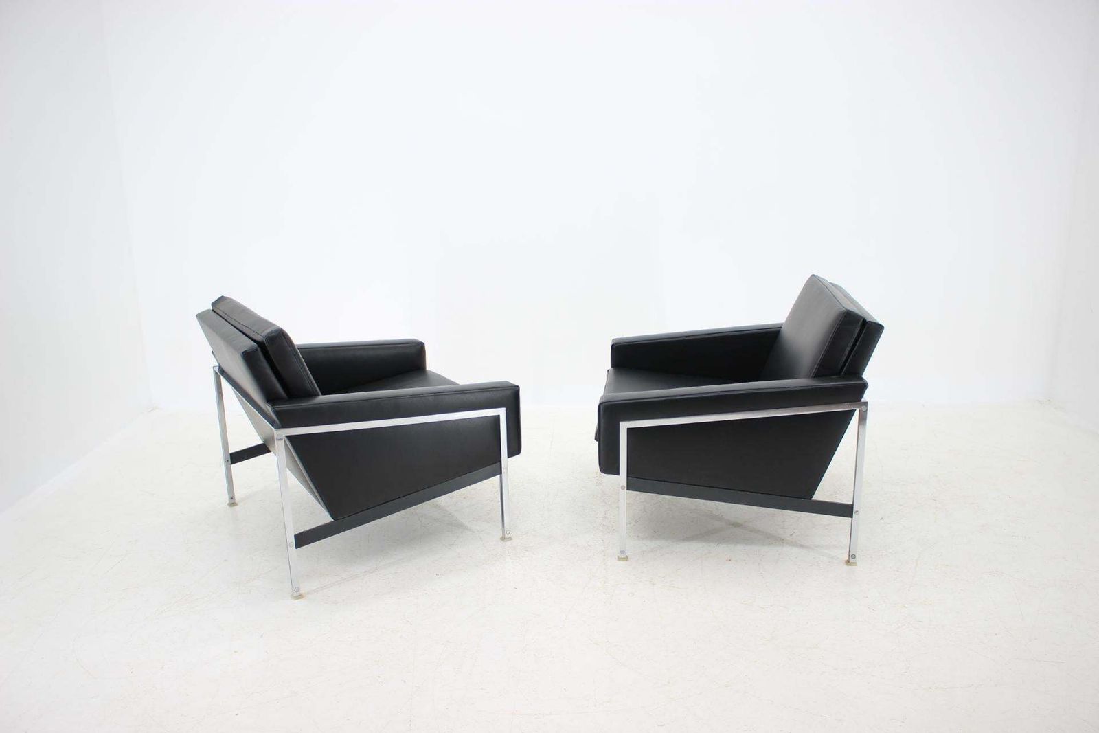 1960s Pair Of Steel And Leather Armchairs By Lübke, Germany photo buy