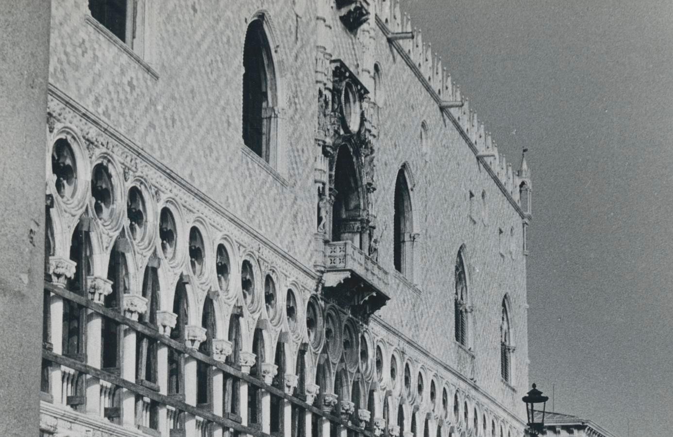 Erich Andres Venice   Men Sitting At Markus Square, Italy 1950s photo for sale