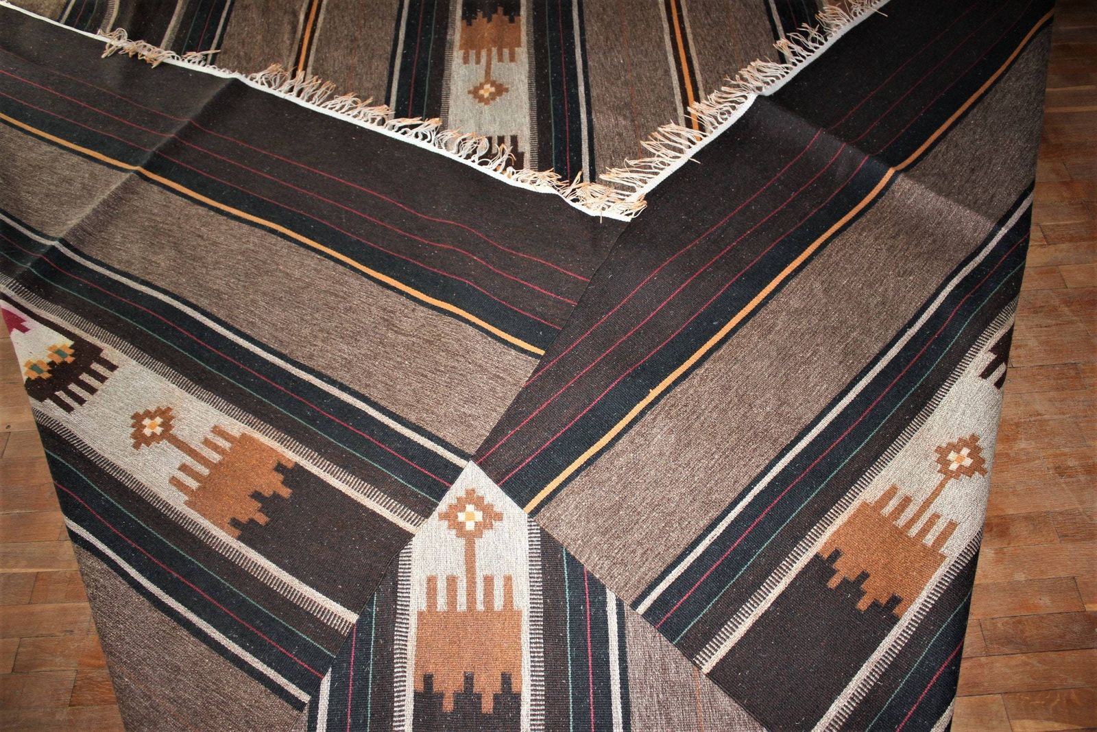 Large Wool Balkan's Rug Floor Carpet Tribal Kilim Traditional Carpet Ethnic Carpet Rug Rustic Home Design Farmhouse Gift Decor photo buy