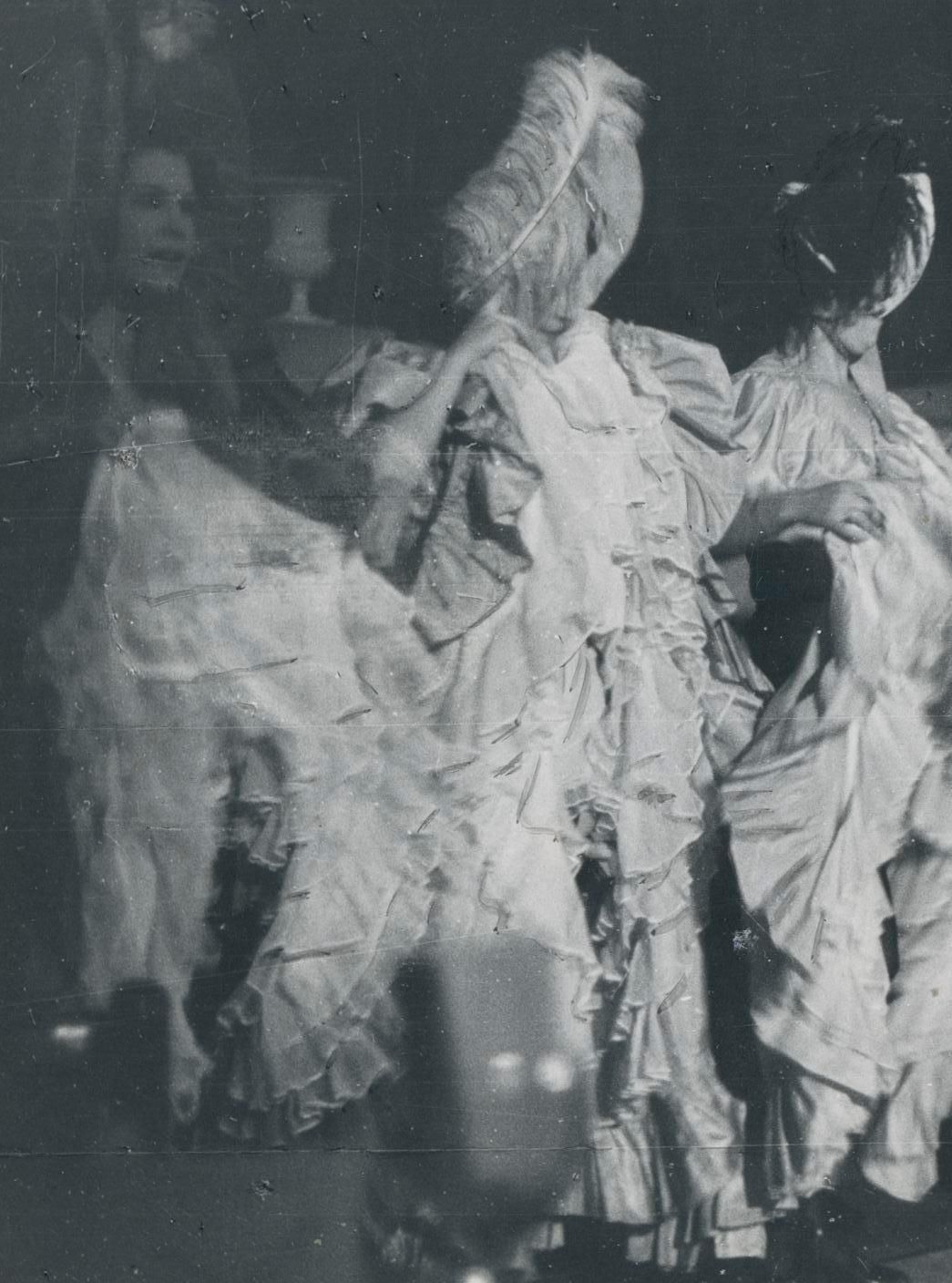 Erich Andres Moulin Rouge Dancing  Black And White Paris 1950s,17,6 X 12,7 Cm 1955 photo furniture