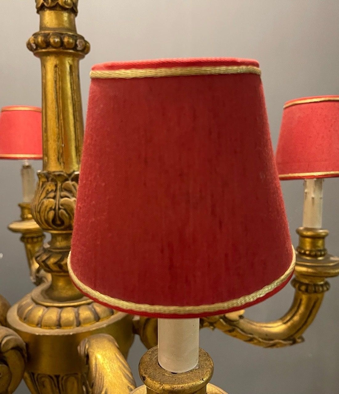 Italian Large Gold Gilded Wooden Chandelier photo Lighting