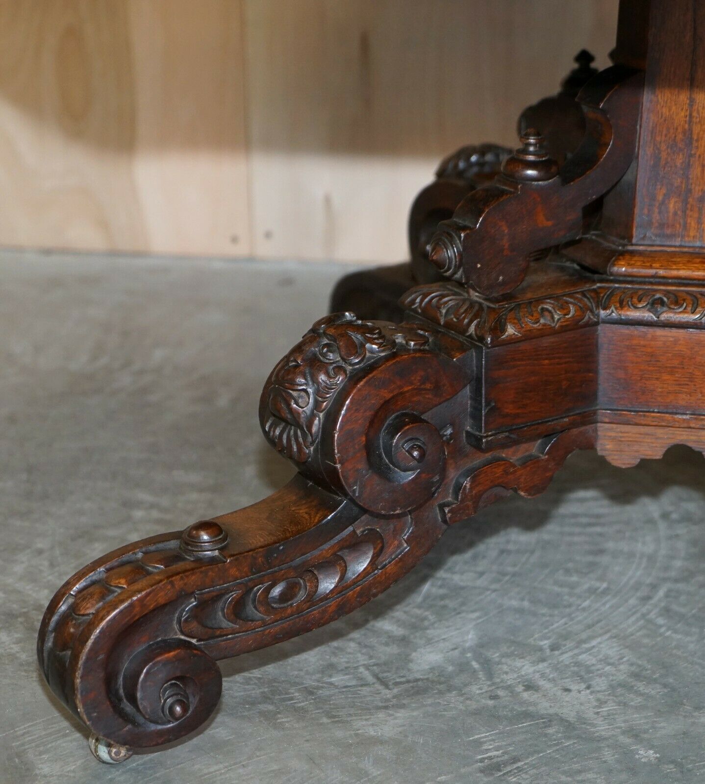 Fine Antique Gothic Revival Hand Carved Lions Head Rent Centre Occasional Table photo Furniture