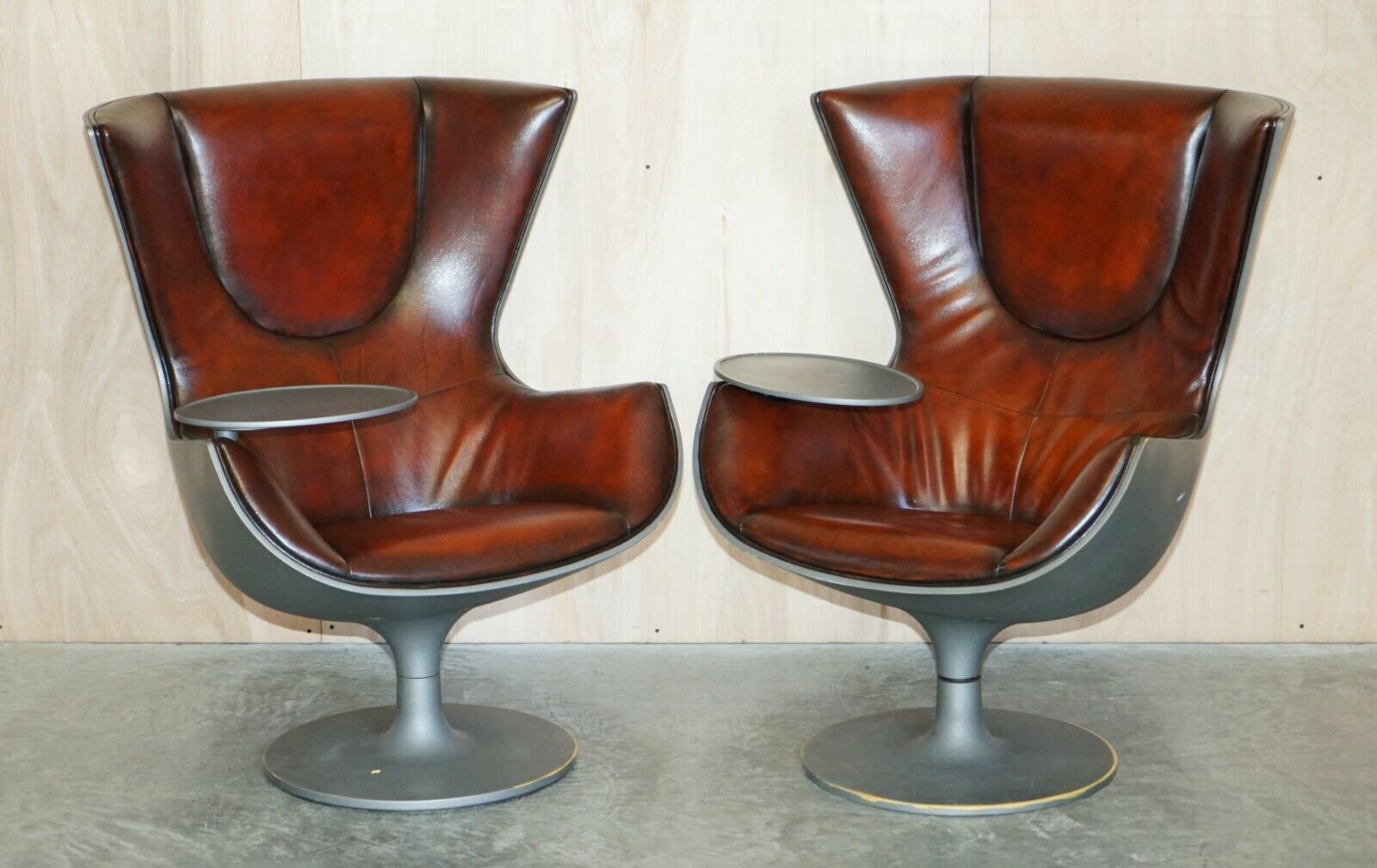 1 Of A Kind Pair Of Brown Leather Philippe Starck Cassina Eurostar Egg Armchairs