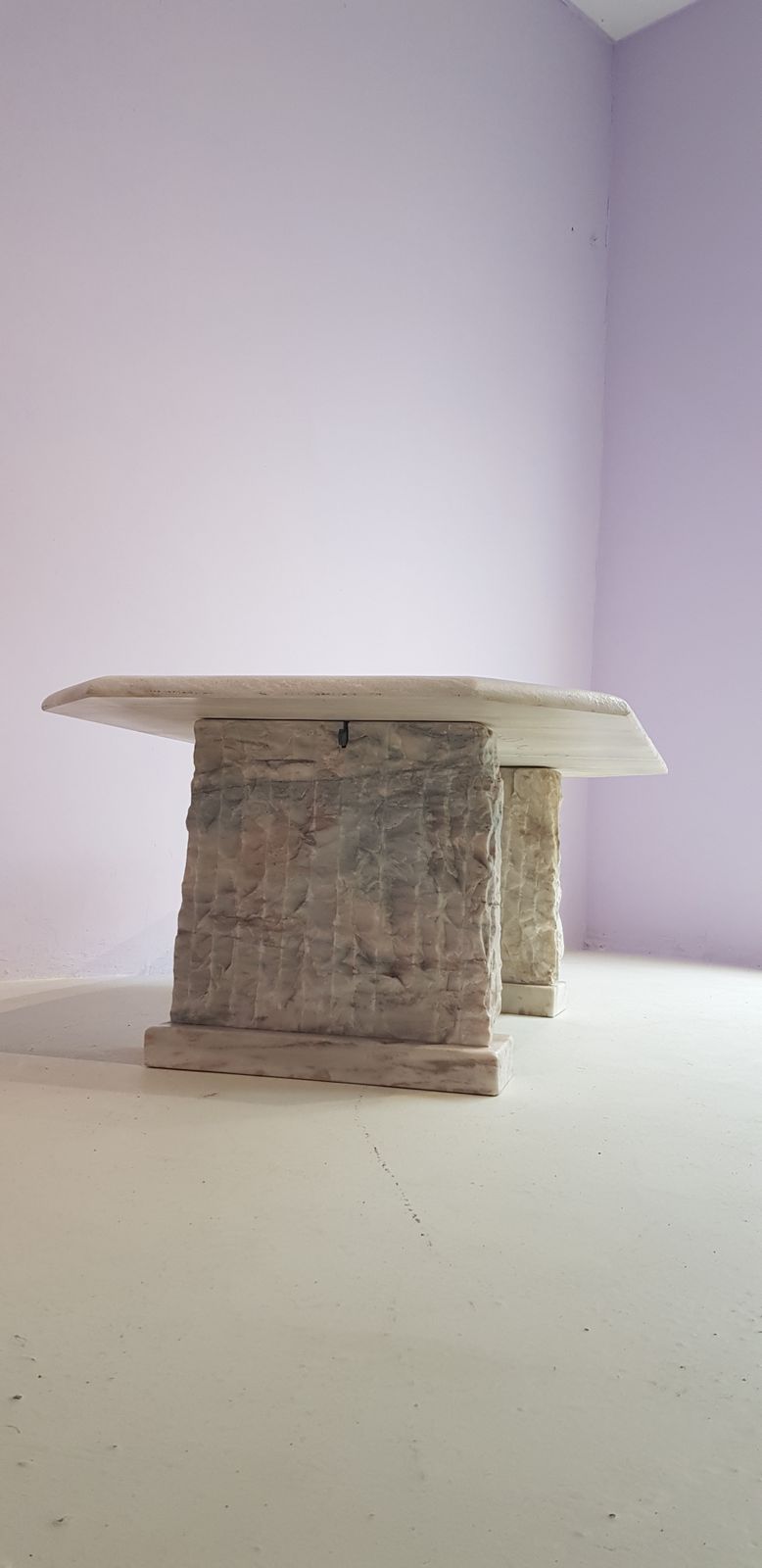 Massieve Brutalist Marmeren Salontafel photo furniture