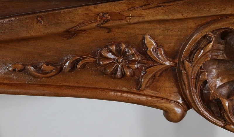 photo furniture Living Room Table In Solid Walnut In The Style Of Louis XV, Early 20th Century