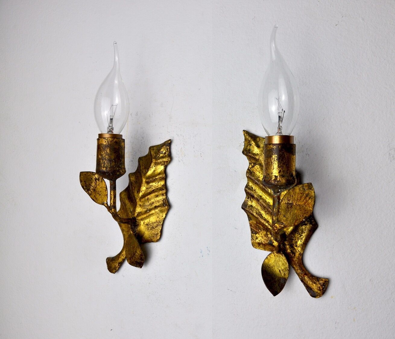 photo furniture Pair Of Midcentury Wall Lamps "Leaves", Italy, 1970