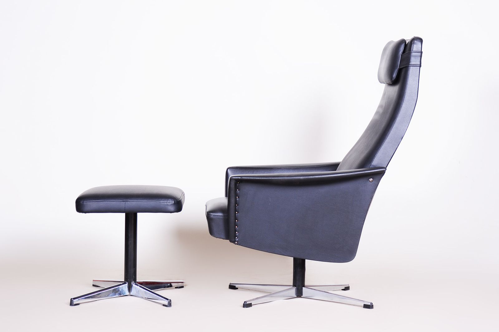 Vegan Leather Bauhaus Swivel Chair With Foot Stool. Made In 1960s Czechia photo vinterior