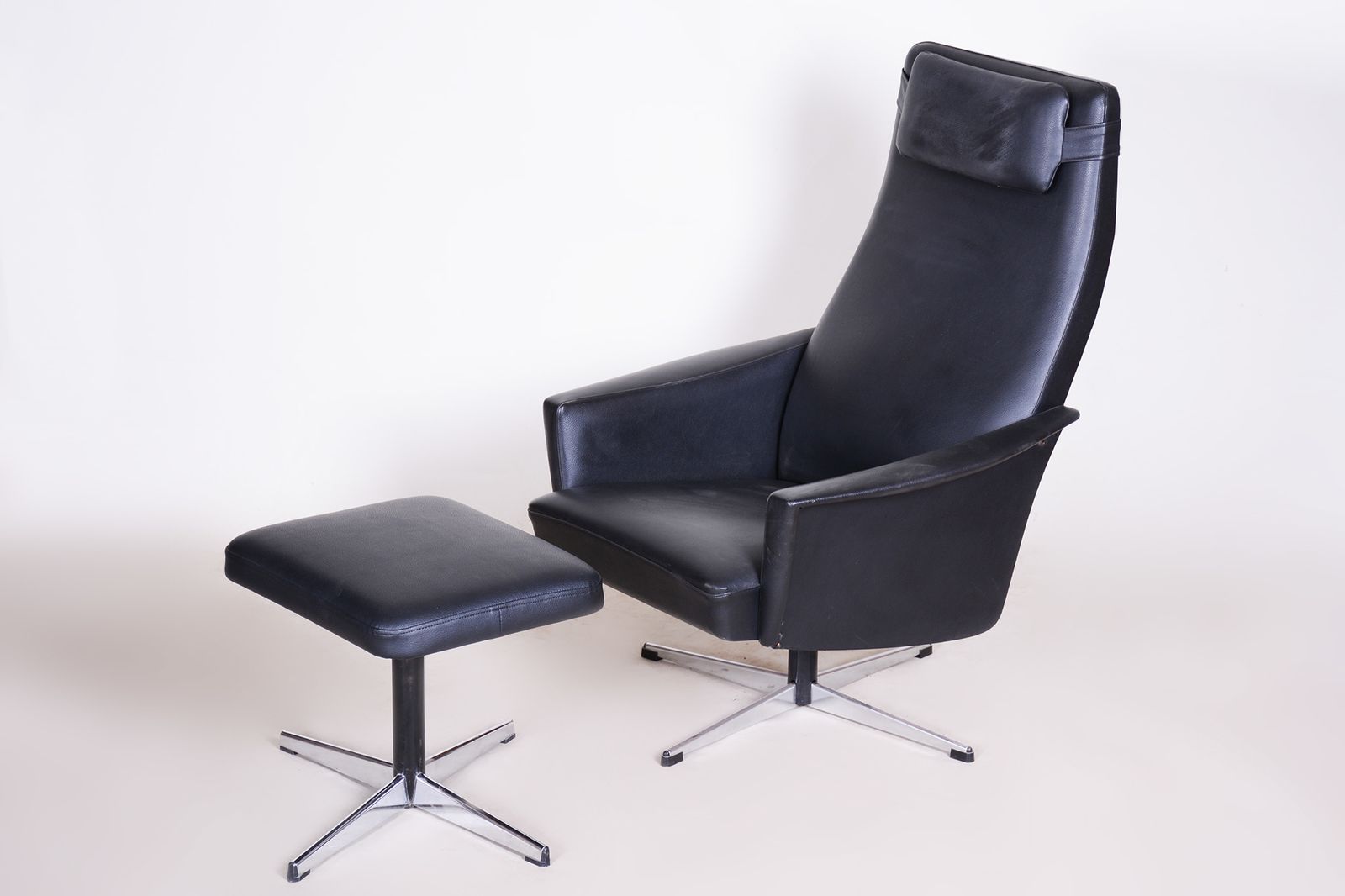 Vegan Leather Bauhaus Swivel Chair With Foot Stool. Made In 1960s Czechia photo buy