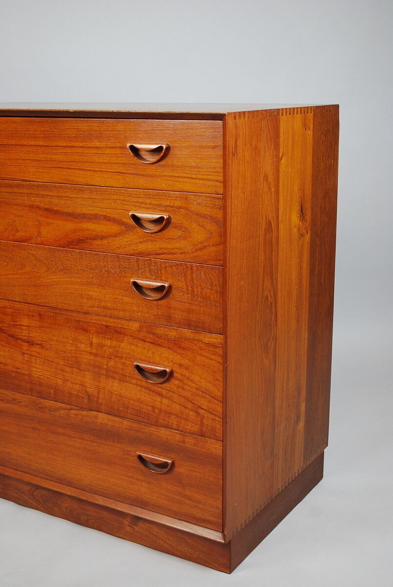 Mid Century Chest Of Drawers By Peter Hvidt & Molgaard Nielson photo vinterior